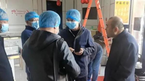 内蒙古一金店被盗案更多细节披露，300余万元黄金饰品一夜间被盗走藏匿