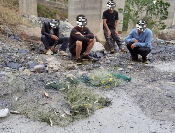 “禁渔期”非法捕捞，4人被抓！