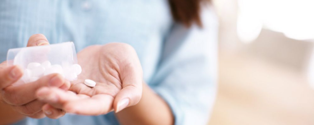 左氧氟沙星片可以治疗妇科炎症吗？一天吃几粒？