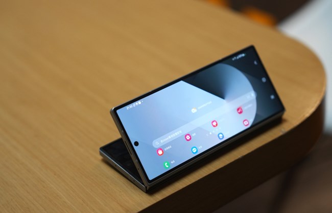 智能AI 轻薄身姿 三星Galaxy Z Fold6评测