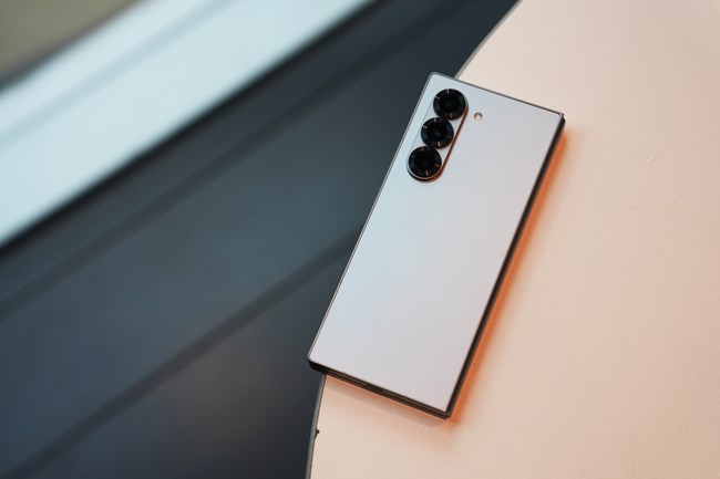 智能AI 轻薄身姿 三星Galaxy Z Fold6评测