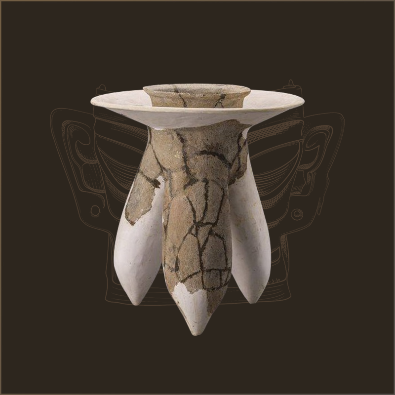 陶三足炊器|口径18.4厘米,高39.2厘米|三星堆博物馆藏