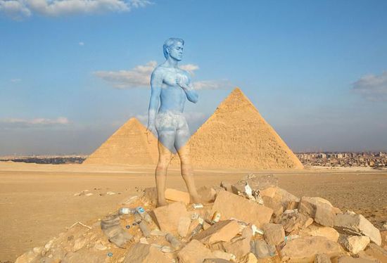 逆天人体彩绘将美女与自然融为一体 超强伪装考验你眼力