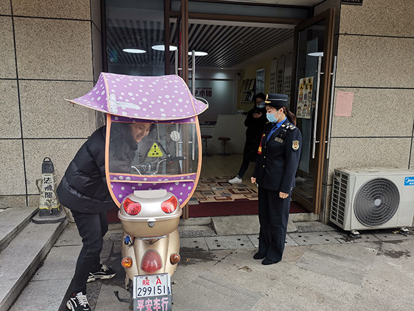 耐心普法柔性执法提升城市管理魅力