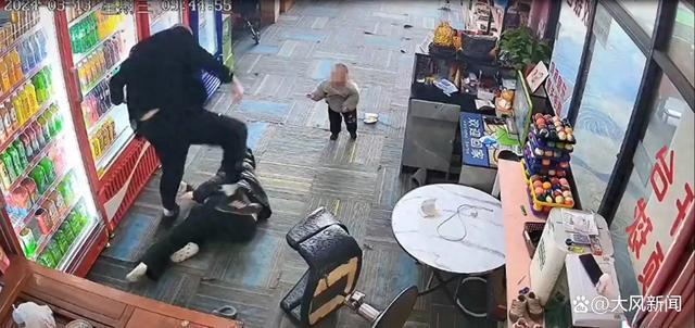 宿州男子掌掴脚踹妻子双方已和解 当地妇联:已关注此事 正核实了解情况