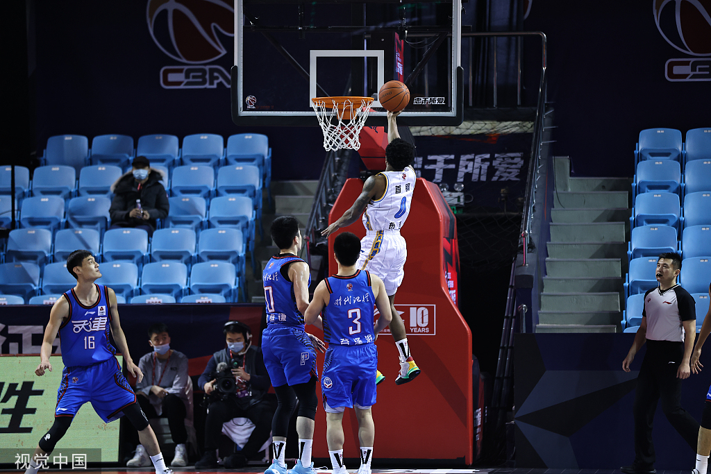 【精选视频】北京又一强援来袭！巴里-布朗能否完美适应CBA？