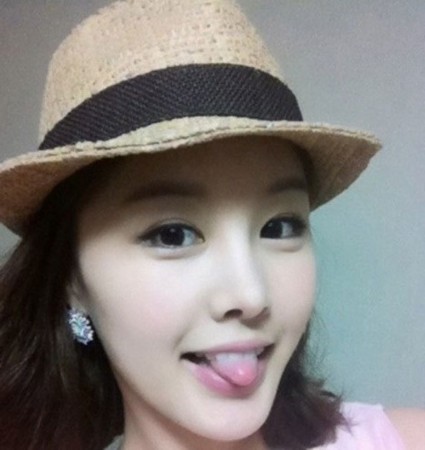 韩国美女主播愿为孙杨死敌脱衣