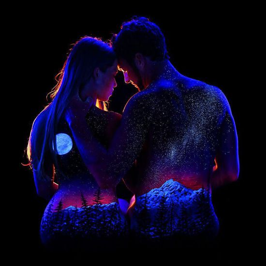 逆天人体彩绘将美女与自然融为一体 超强伪装考验你眼力