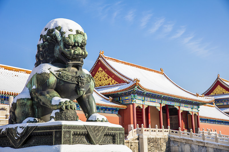 故宫的青铜狮子图片下载