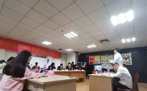 大学生节辩论赛题目