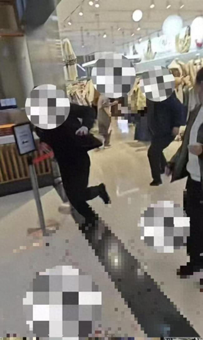 胖东来生活广场内突发伤人事件 员工人格尊严受重视