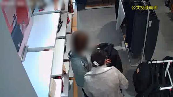 11孩母亲组队商场偷衣服销赃变现2800元 靠反复怀孕得到监外执行