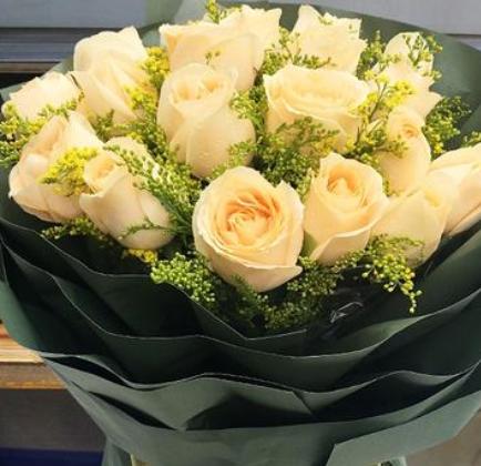 香槟色玫瑰代表什么含义？花语背后的故事是什么？