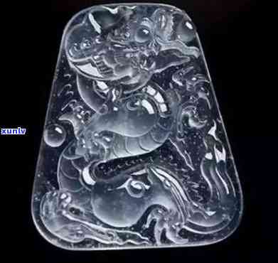 翡翠雕龙牌子图片大全：寓意、讲究与欣赏全揭秘