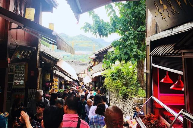 必看!刷过100篇“青岩古镇逛吃指南”,我却只收藏了这一篇!