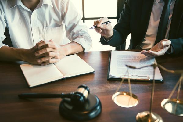 民事诉讼中的被告是什么？概念、认定及法律适用解析 图2