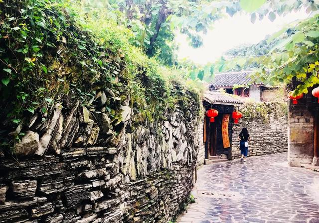 必看!刷过100篇“青岩古镇逛吃指南”,我却只收藏了这一篇!