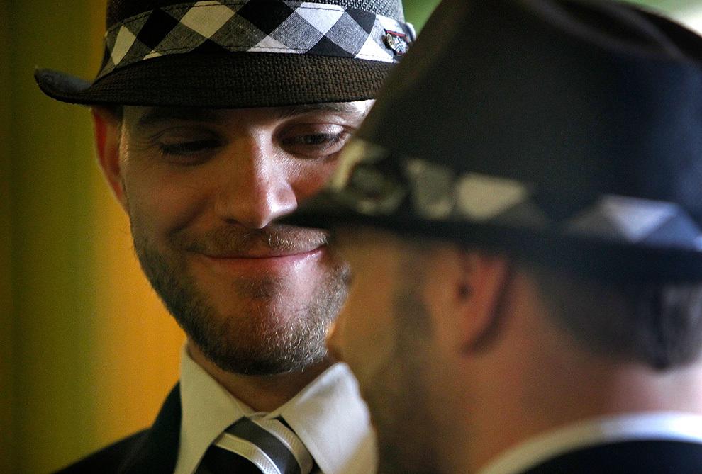 2020年在我国同性结婚受法律保护吗?国外办理的同性结婚登记在中国有法律效力吗?