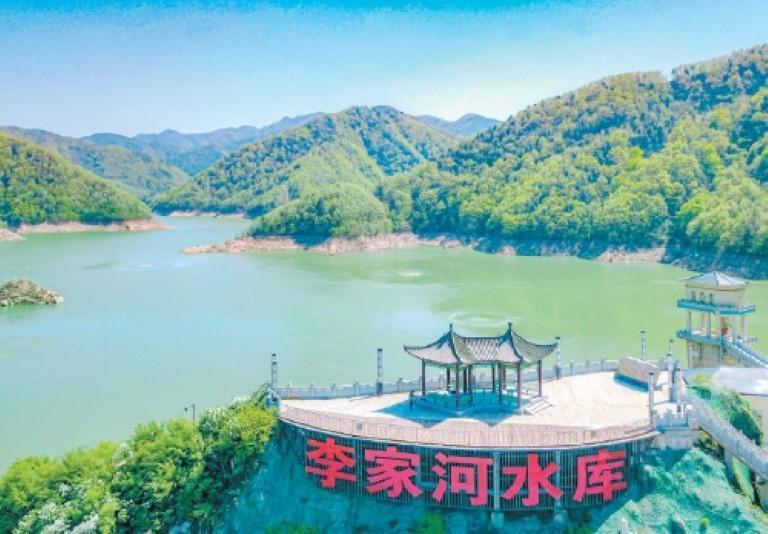 李家河水库。（记者　王健　实习生　付子涵　摄）