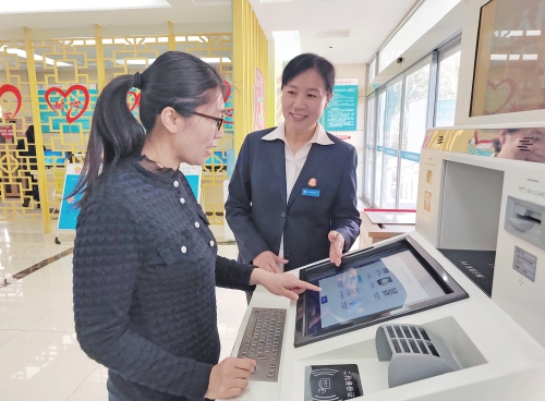 基层“服务员”群众“贴心人”