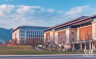 学生在学校外打架学校有责任吗