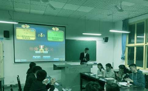 中学生辩论赛题目大全