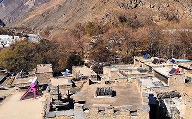 户口本户主必须是房产证的名字吗