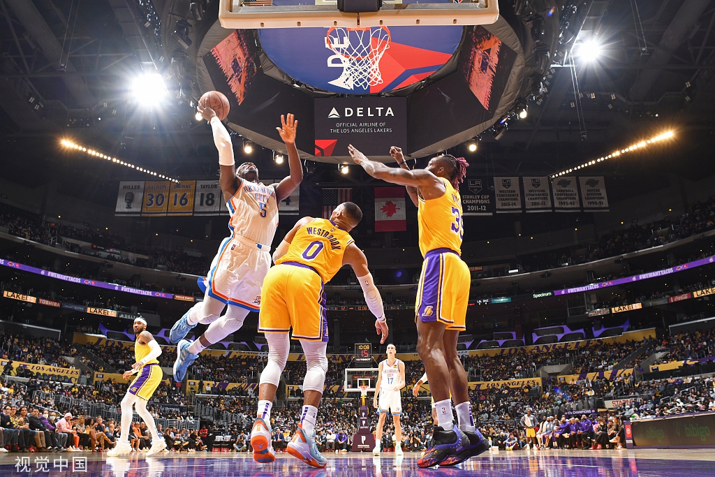 【NBA综述】雷霆19分大逆转双杀湖人；太阳轻取火箭