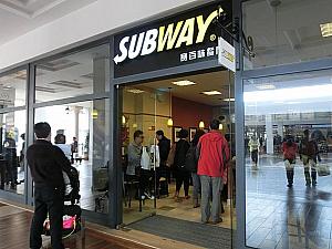 外資系店舗が街に馴染んでいます