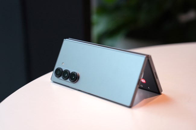 智能AI 轻薄身姿 三星Galaxy Z Fold6评测