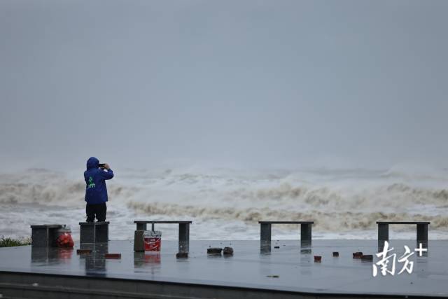 南方+ 吴明 拍摄