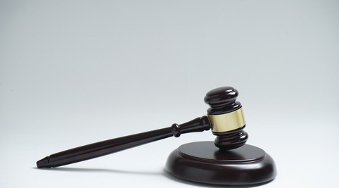 租客在出租屋内吸毒房东有法律责任吗