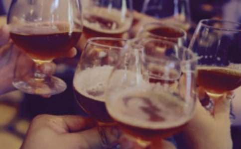 陶渊明《饮酒》原文翻译及赏析[优选]