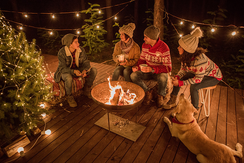 度过漫长冬夜的最佳方式图片下载
