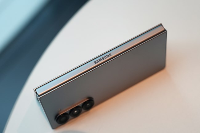 智能AI 轻薄身姿 三星Galaxy Z Fold6评测