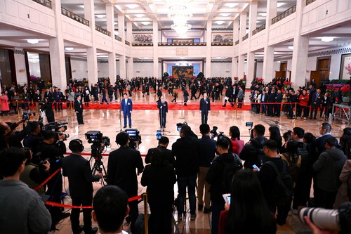 3月4日,全国政协十四届二次会议举行开幕(3997250)-20240305092110